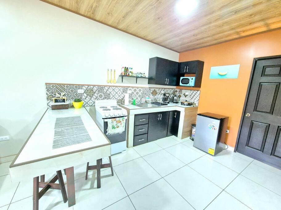 Apartamentos H Gonzalez #7 U #8 Alajuela Esterno foto